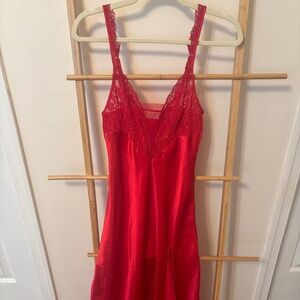 Vintage Victoria’s Secret gold label size small slip dress